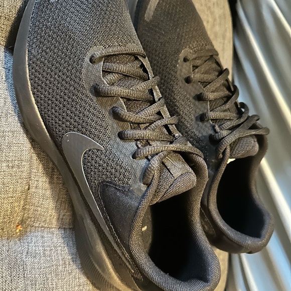 Women’s Nike Revolution 7 Running shoes - Picture 3 of 5